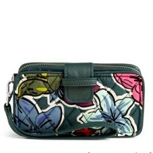 Vera Bradley • RFID Falling Flowers Wallet